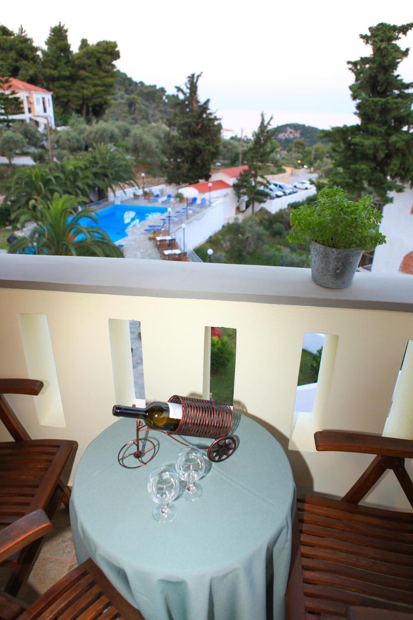 Ostria Hotel  Στάφυλος Εξωτερικό φωτογραφία